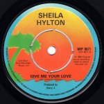 画像2: SHEILA HYLTON - THE BED'S TOO BIG WITHOUT YOU / GIVE ME YOUR LOVE  (2)