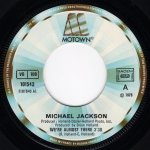 画像2: MICHAEL JACKSON - WE'RE ALMOST THERE / TAKE ME BACK  (2)