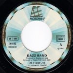 画像2: DAZZ BAND - LET IT WHIP / EVERYDAY LOVE  (2)