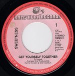 画像2: SWEETNESS - GET YOURSELF TOGETHER / GET YOURSELF TOGETHER  (2)