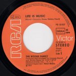 画像2: THE RITCHIE FAMILY - LIFE IS FAMILY / LADY LUCK  (2)