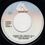 画像2: TOM BROWNE - FUNKIN' FOR JAMAICA (N.Y.) / HER SILENT SMILE  (2)